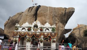 Shri Jenukallu Siddeshwara Swamy Gudi Betta Hassan