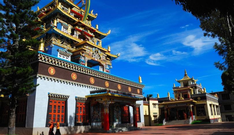 Namdroling Monastery Golden Temple Bylakuppe