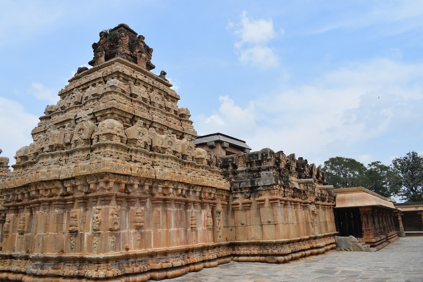 Shri Yoganandeeswara Swami Temple Chikkaballapur