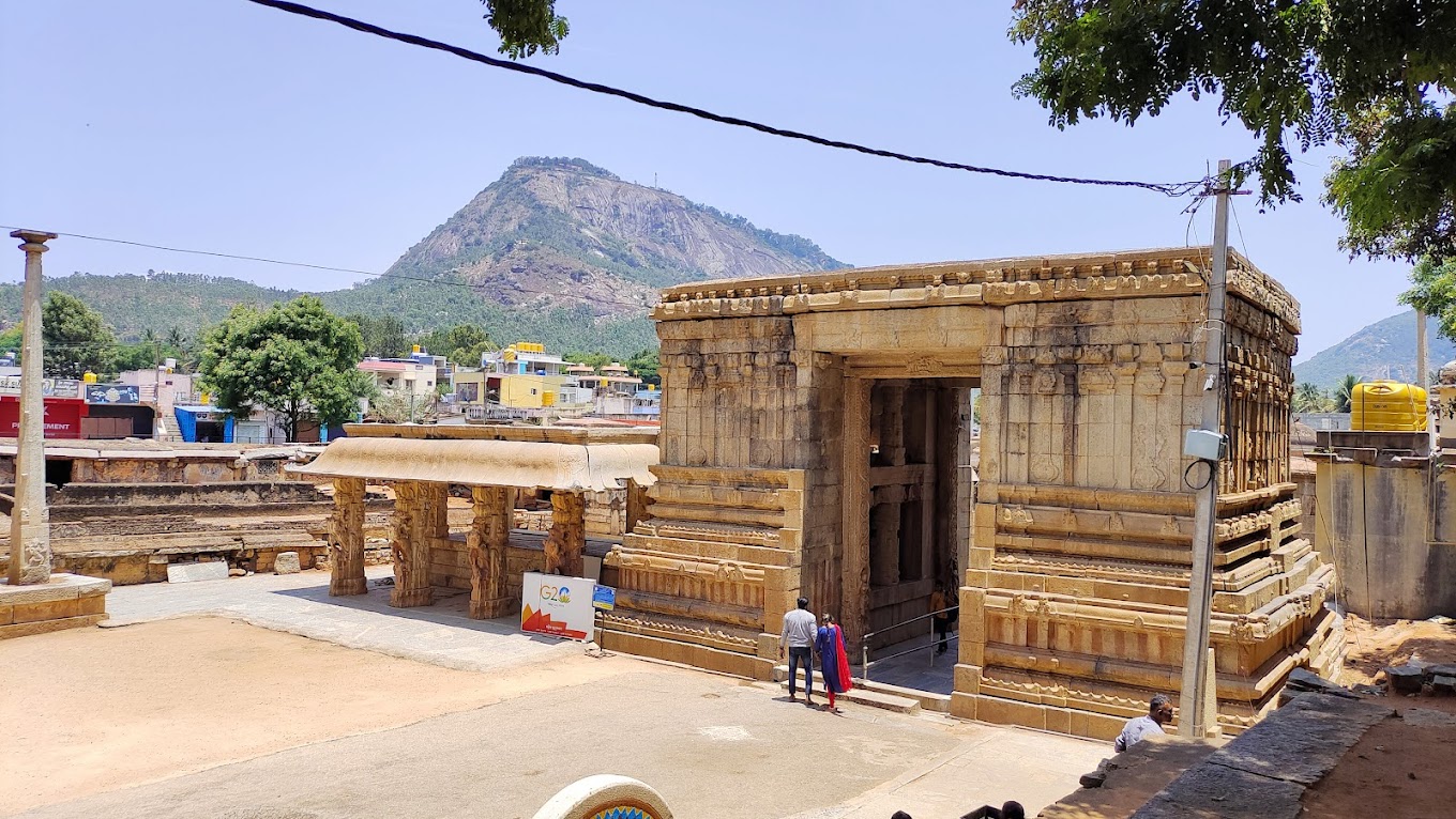 Sri Bhoga Nandishwara Gudi Chikkaballapur