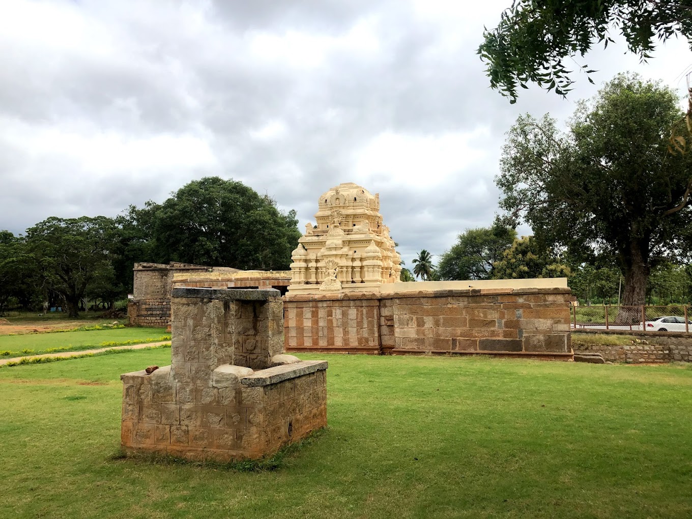 Marehalli Shri Lakshmi Narasimha Swamy Temple