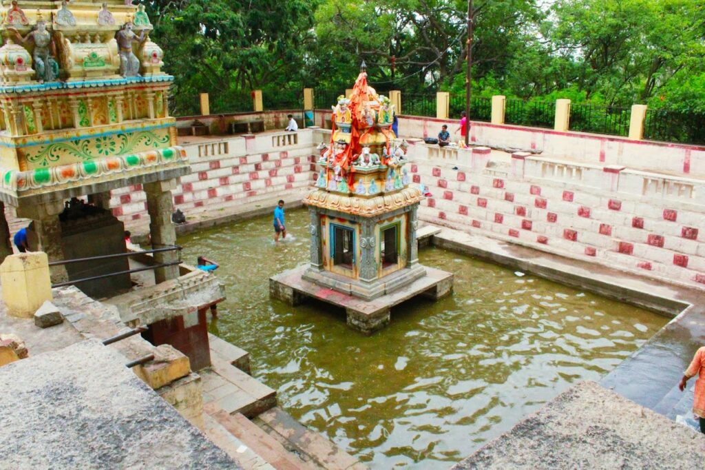 Shri Dakshina Kashi Vishwanatha Swamy Temple Antaragange