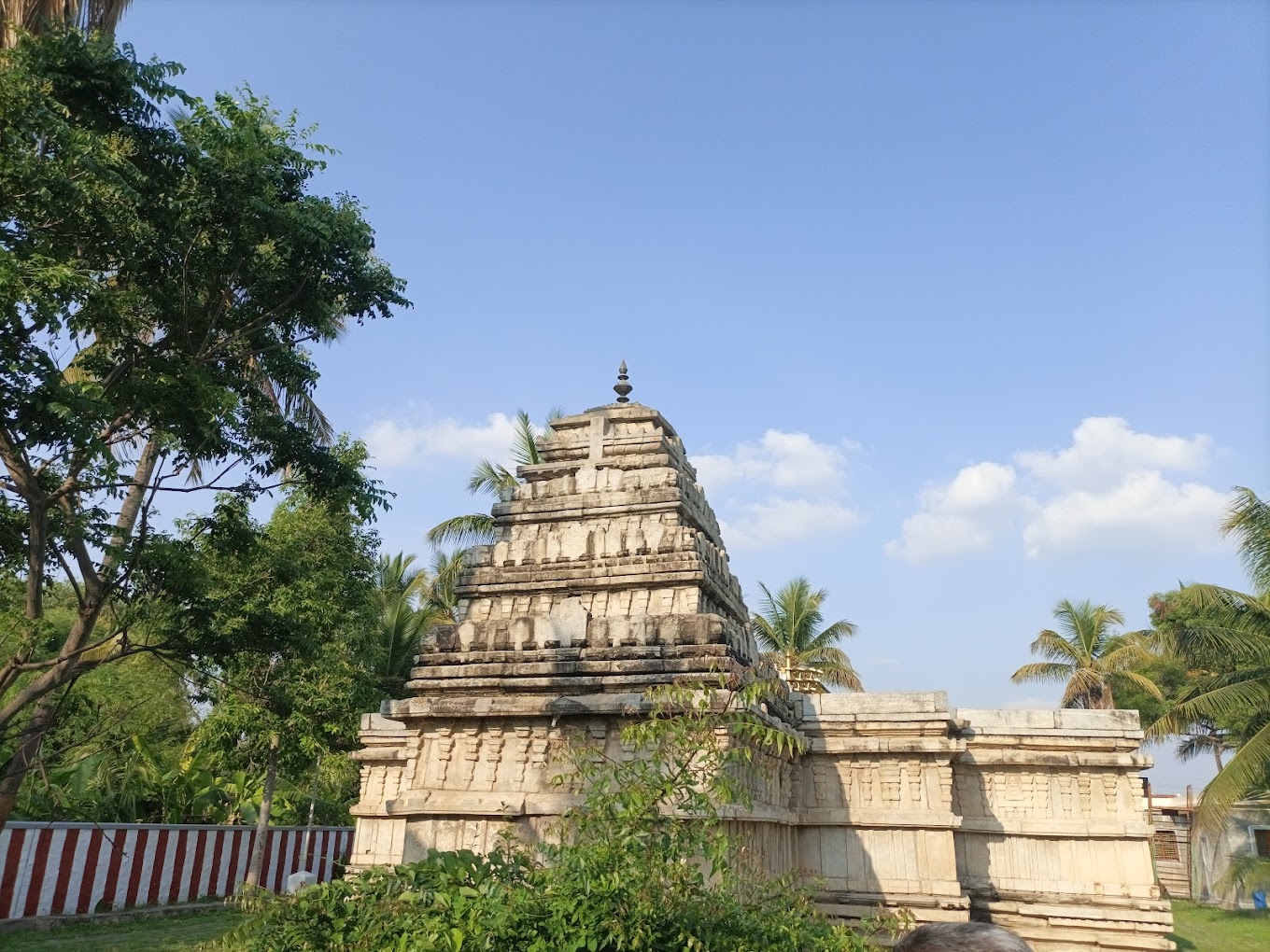 Ancient Shri Lakshmikantha Swamy Temple Hedathale