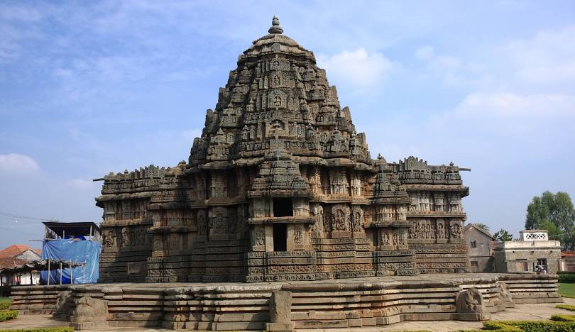 Sri Lakshminarayana Swamy Temple Hosaholalu