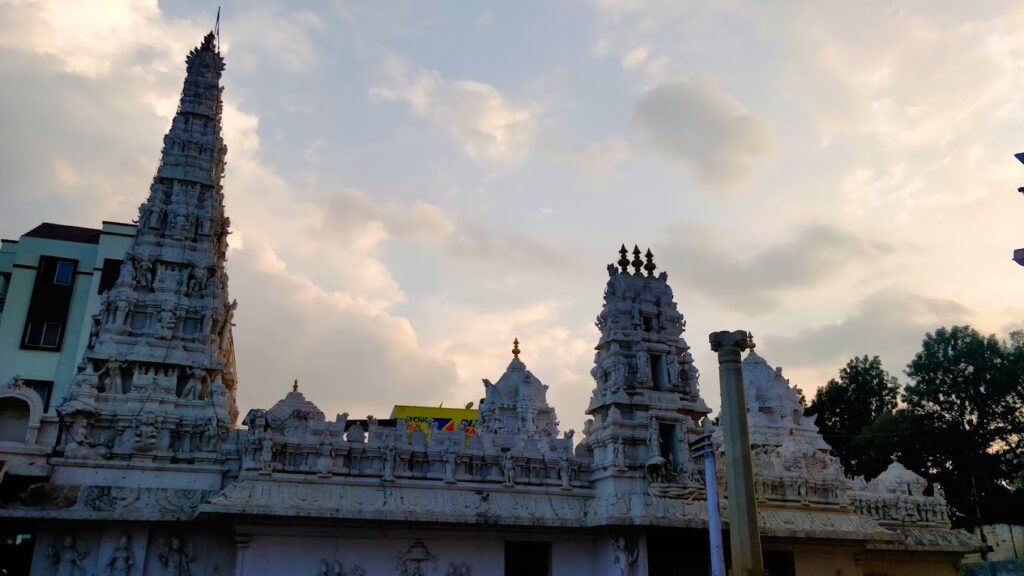 Shri Gavi (Cave) Temple Bangalore