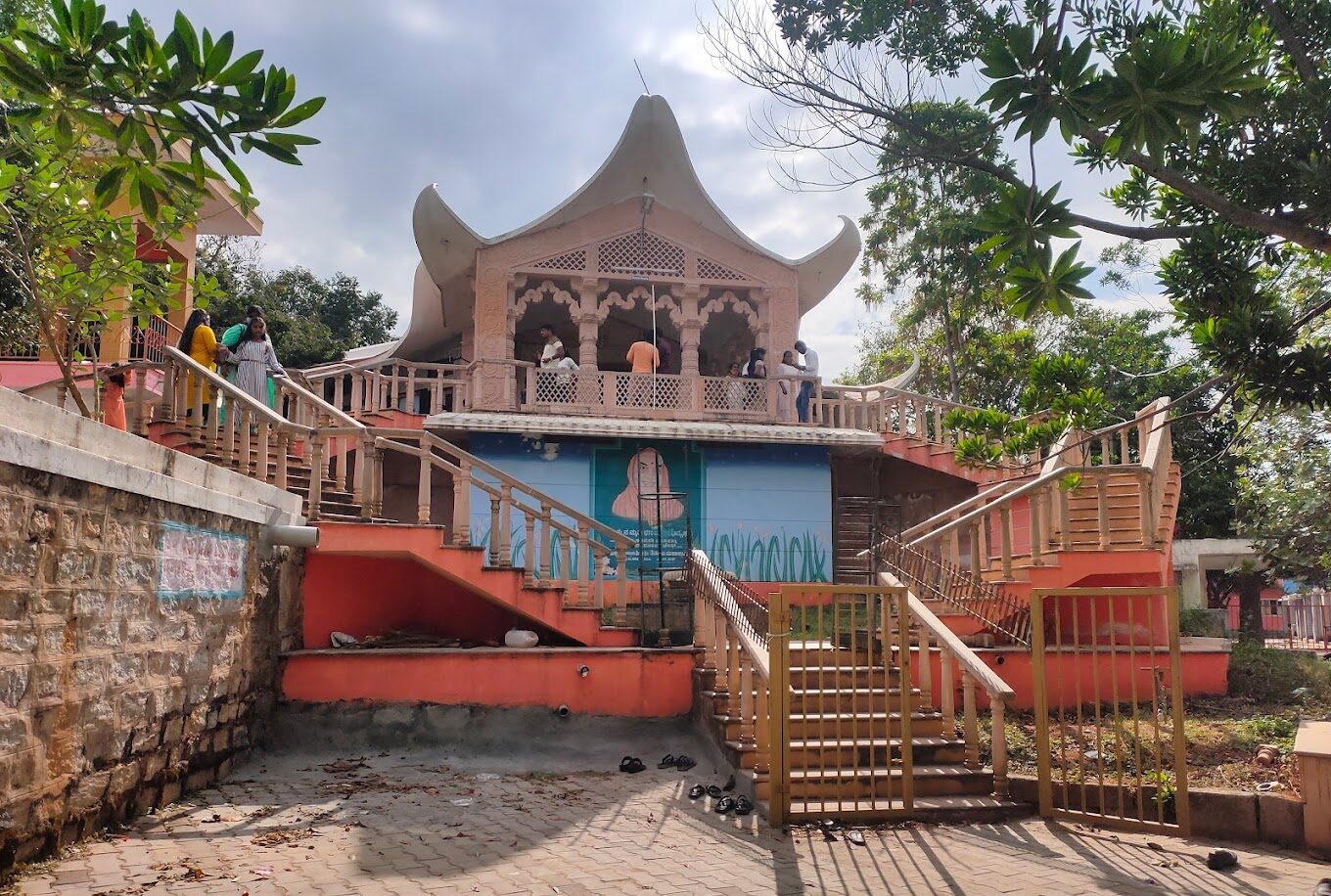 Shri Dwadasha Jyotirlinga Shiva Temple Bangalore