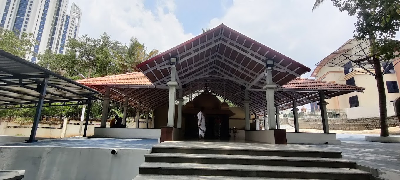 Shri Gavi (Cave) Temple Bangalore