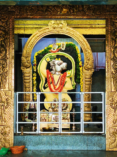 Shri Hole Anjaneya Swamy Temple Maddur