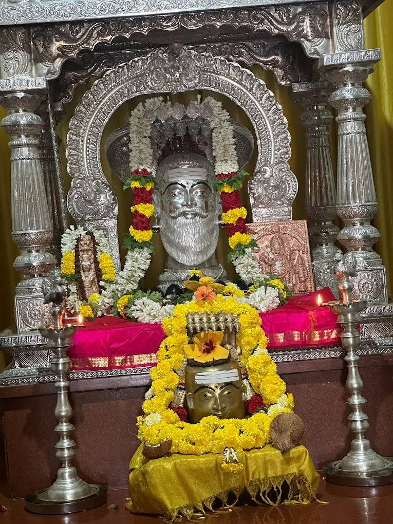 Shri Kadasiddeshwara Matha Nonavinakere