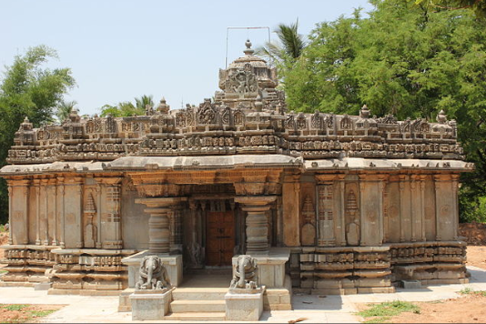Ancient Hoysala Shri Lakshminarasimha Swamy Temple Vignasanthe