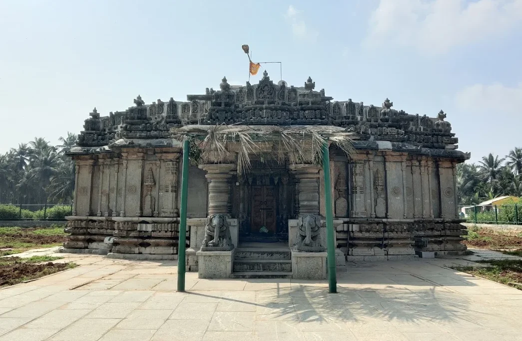 Ancient Hoysala Shri Lakshminarasimha Swamy Temple Vignasanthe
